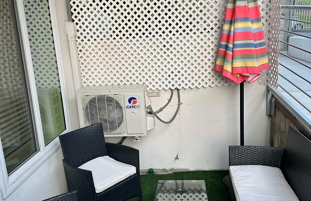 Studio With Private Entrance Next To Balboa Park-1