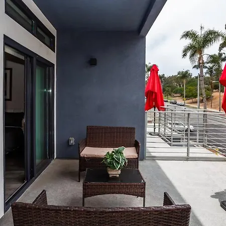 Studio With Large Balcony- San Diego Gateway-2