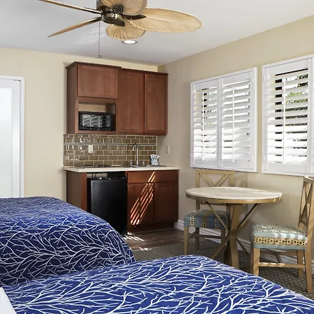 Pacific Shores Inn-3